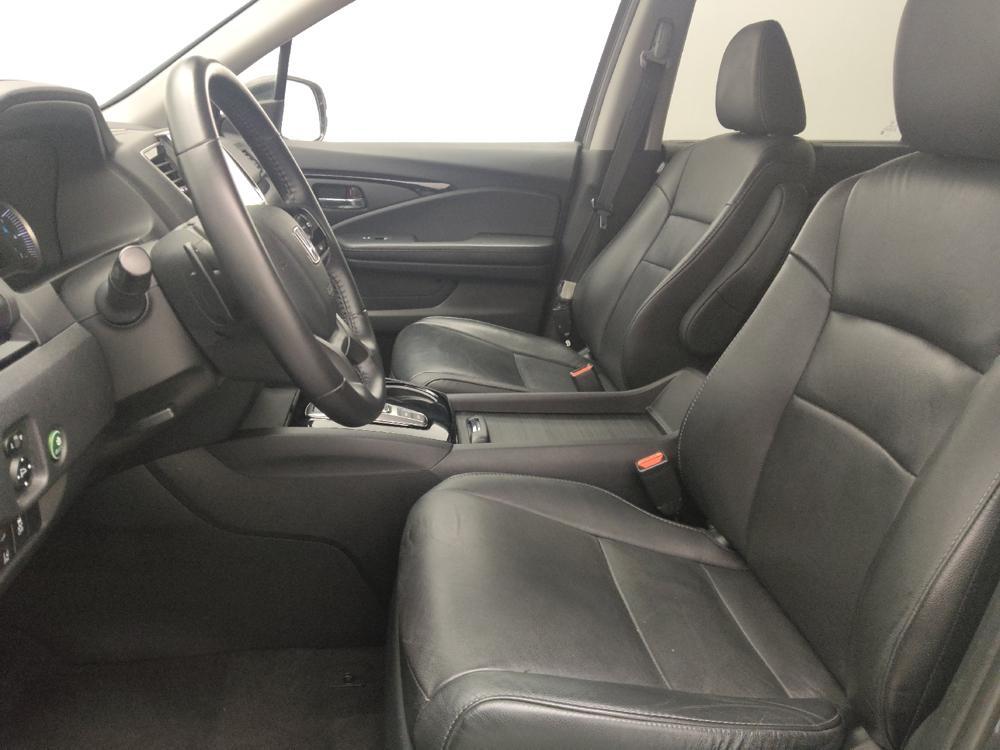 used 2020 Honda Pilot car, priced at $25,995