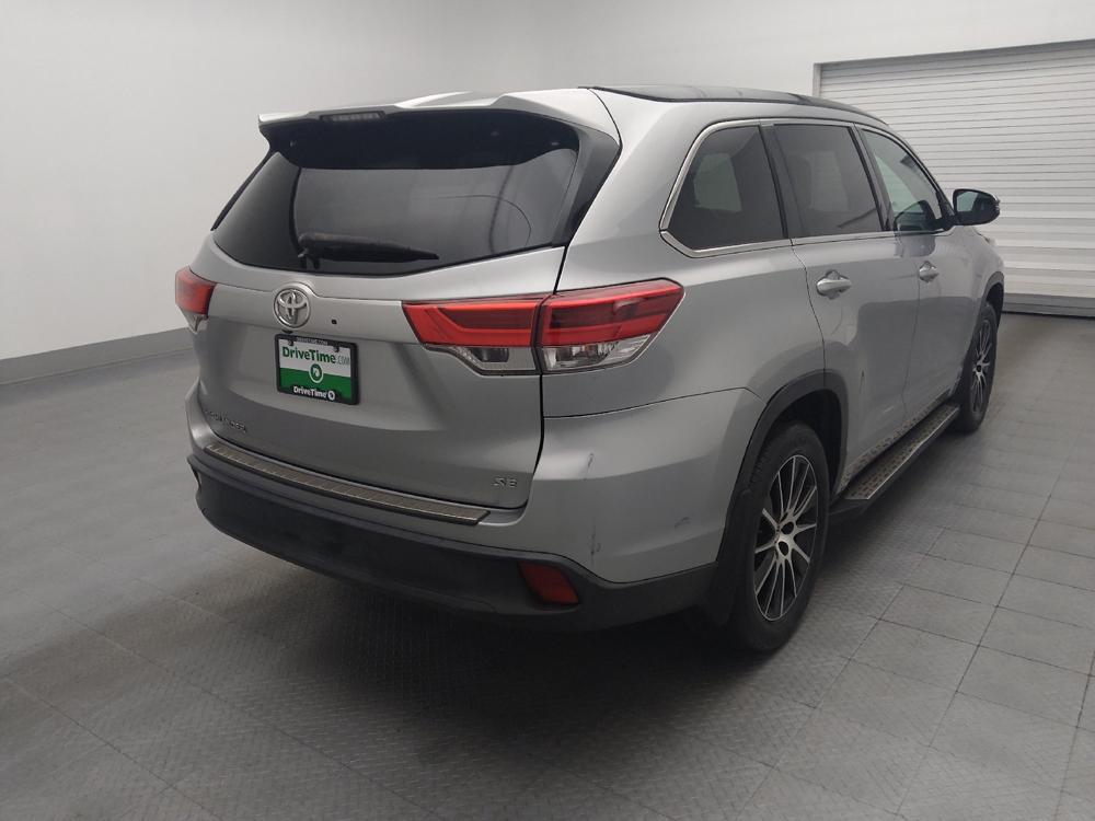 used 2018 Toyota Highlander car, priced at $21,195