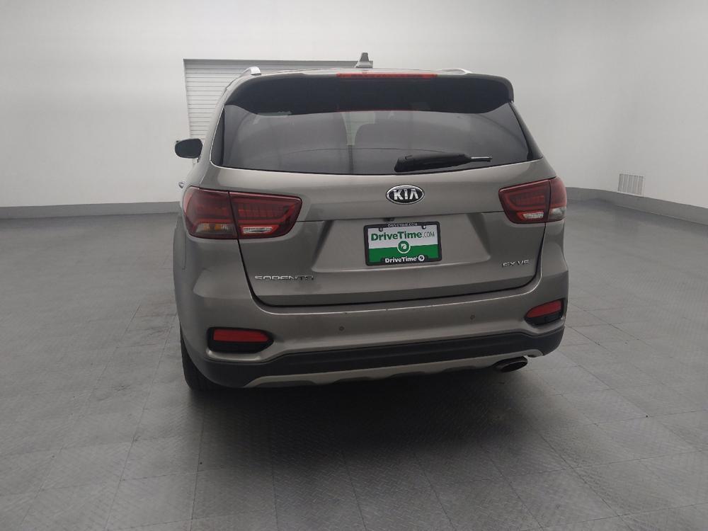 used 2019 Kia Sorento car, priced at $17,195