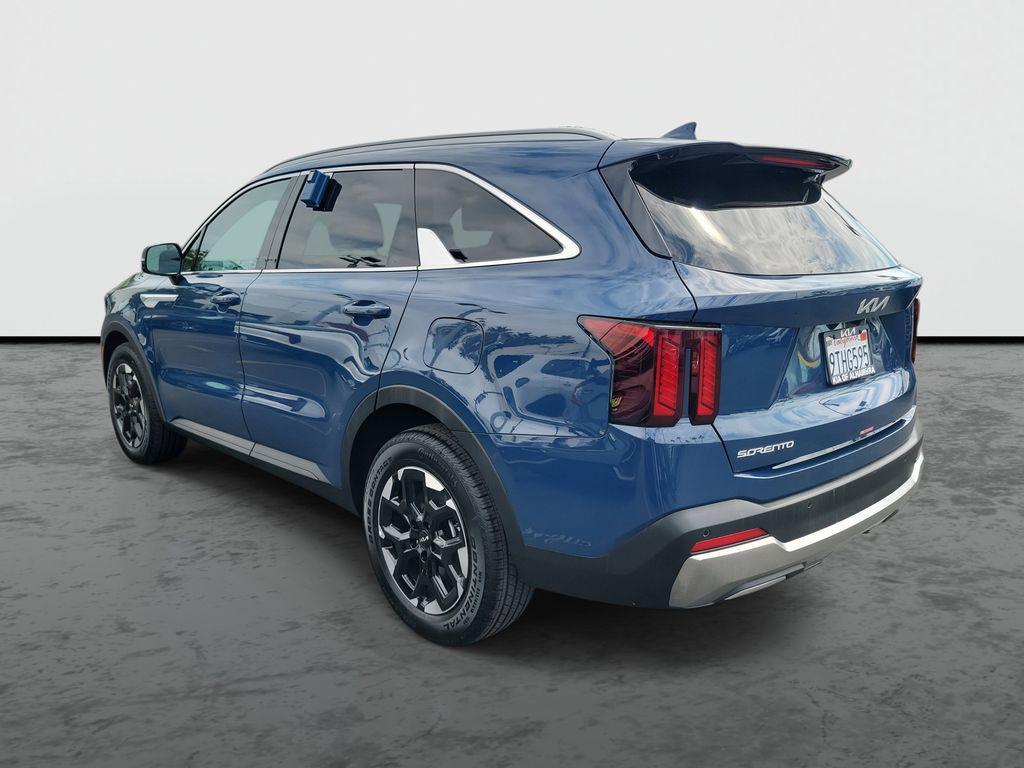 used 2025 Kia Sorento car, priced at $31,269