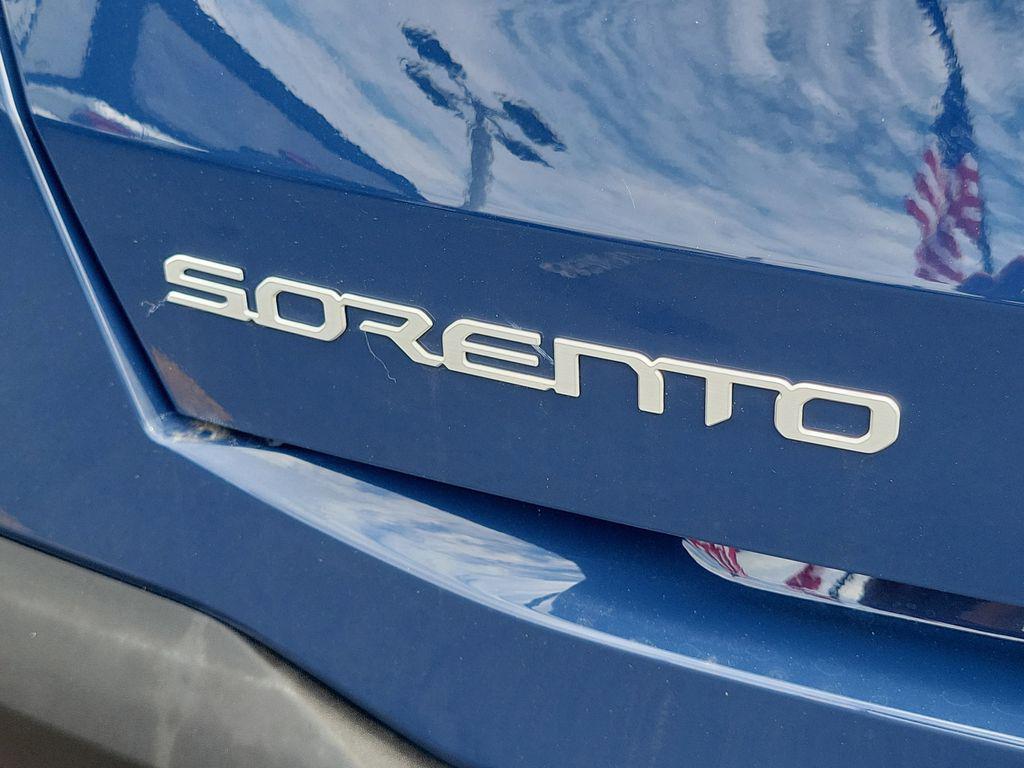 used 2025 Kia Sorento car, priced at $31,269