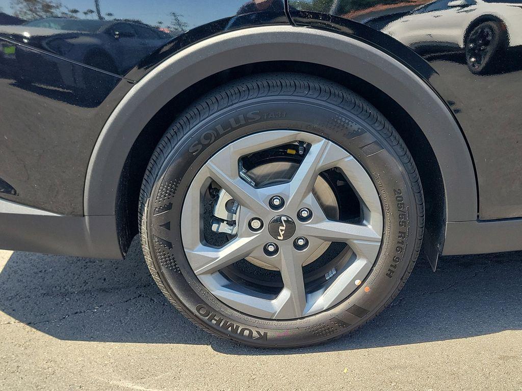 used 2025 Kia K4 car, priced at $19,588