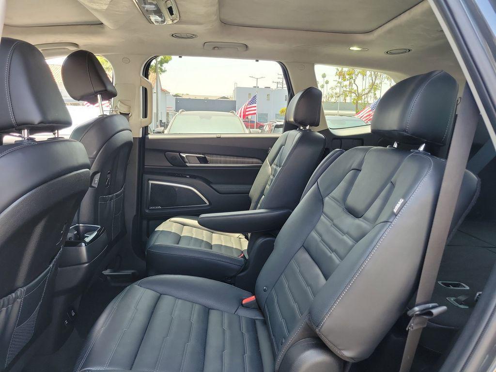used 2024 Kia Telluride car, priced at $41,388