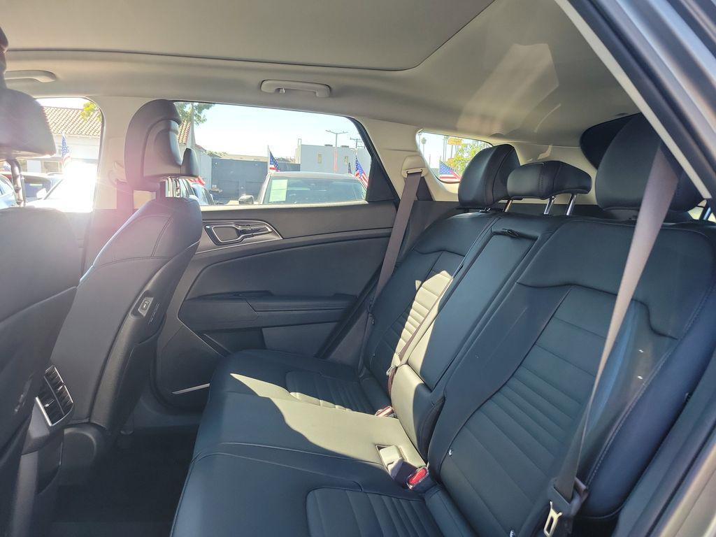 used 2025 Kia Sportage Hybrid car, priced at $35,411