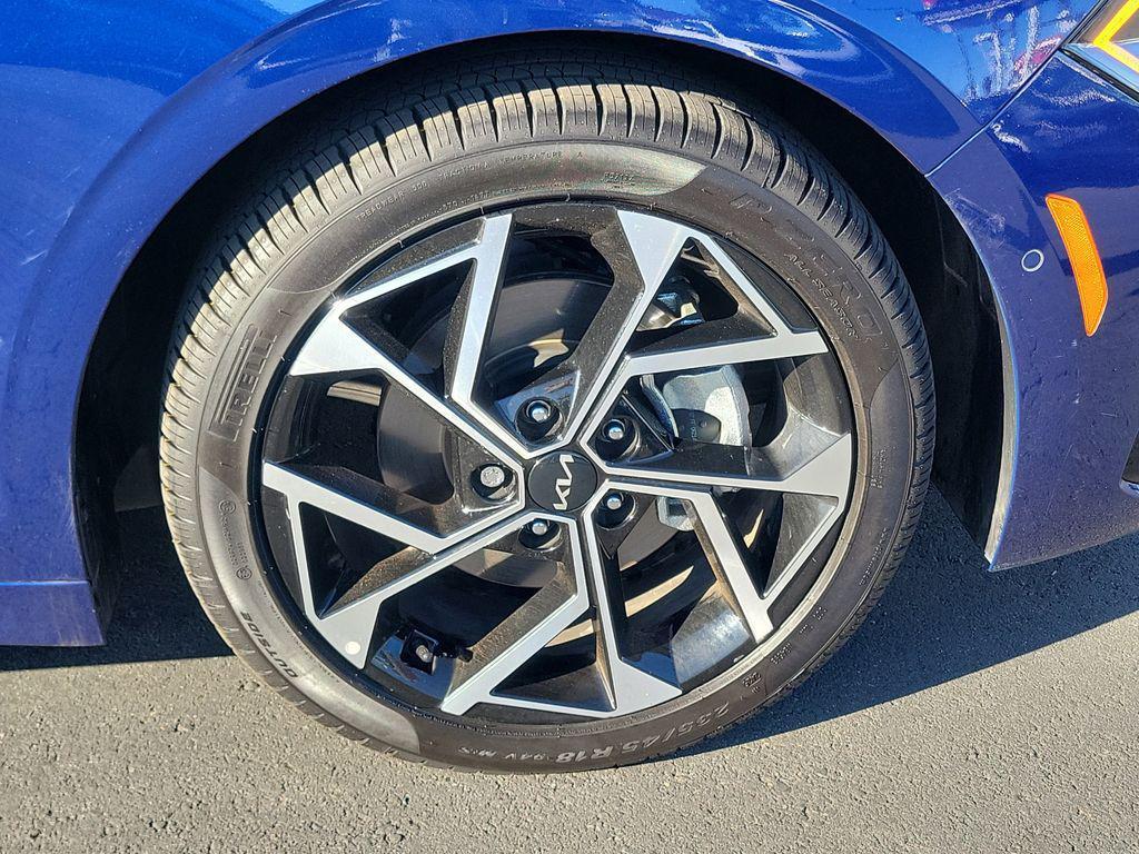 used 2025 Kia K5 car, priced at $30,490
