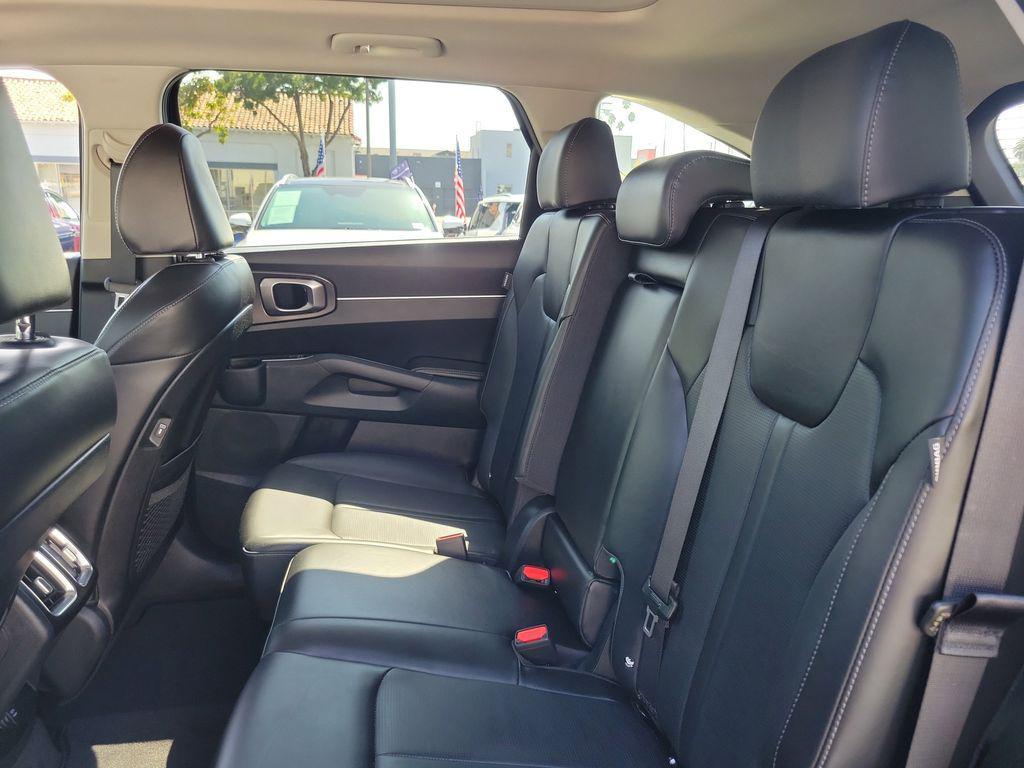 used 2025 Kia Sorento car, priced at $31,747