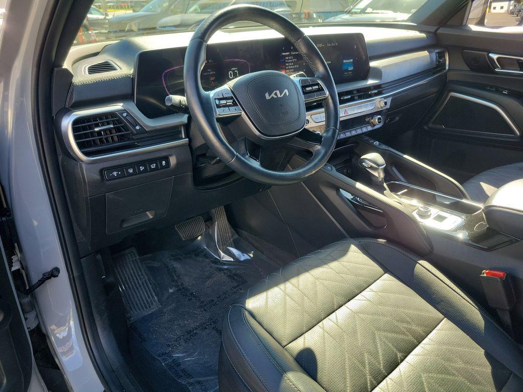used 2024 Kia Telluride car, priced at $40,968