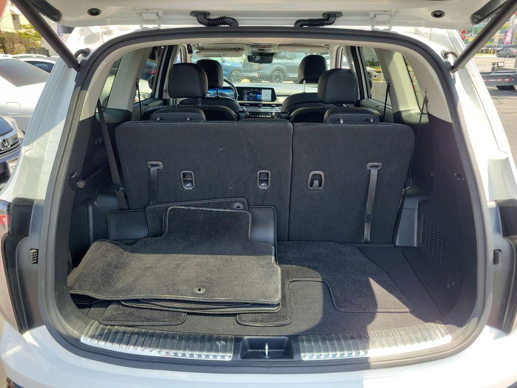 used 2024 Kia Telluride car, priced at $38,843