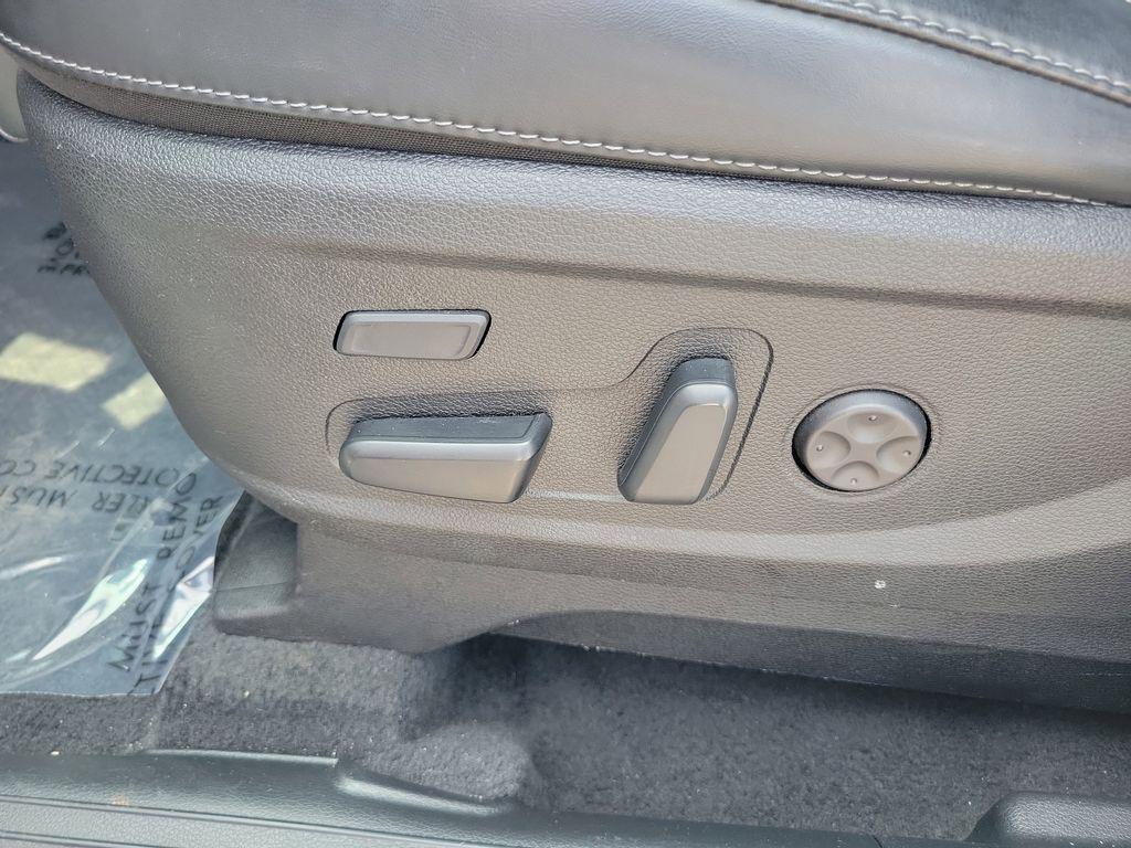 used 2024 Kia Telluride car, priced at $38,843