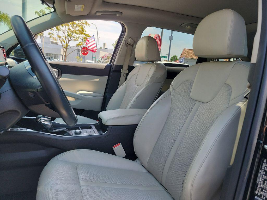 used 2021 Kia Sorento car, priced at $21,428