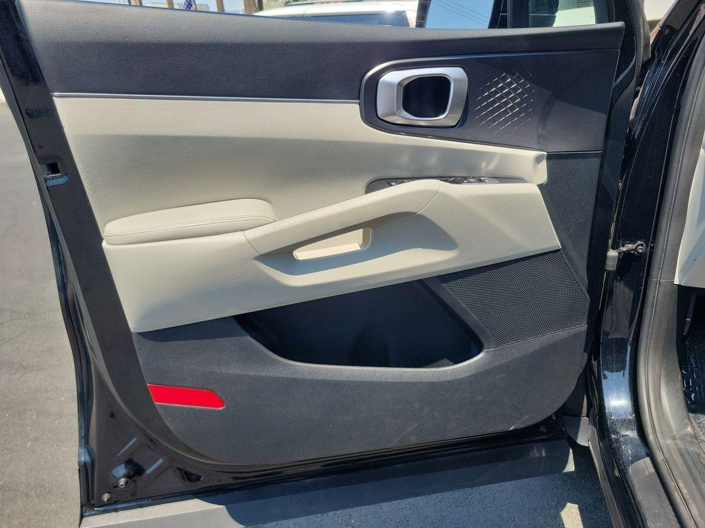 used 2021 Kia Sorento car, priced at $21,428