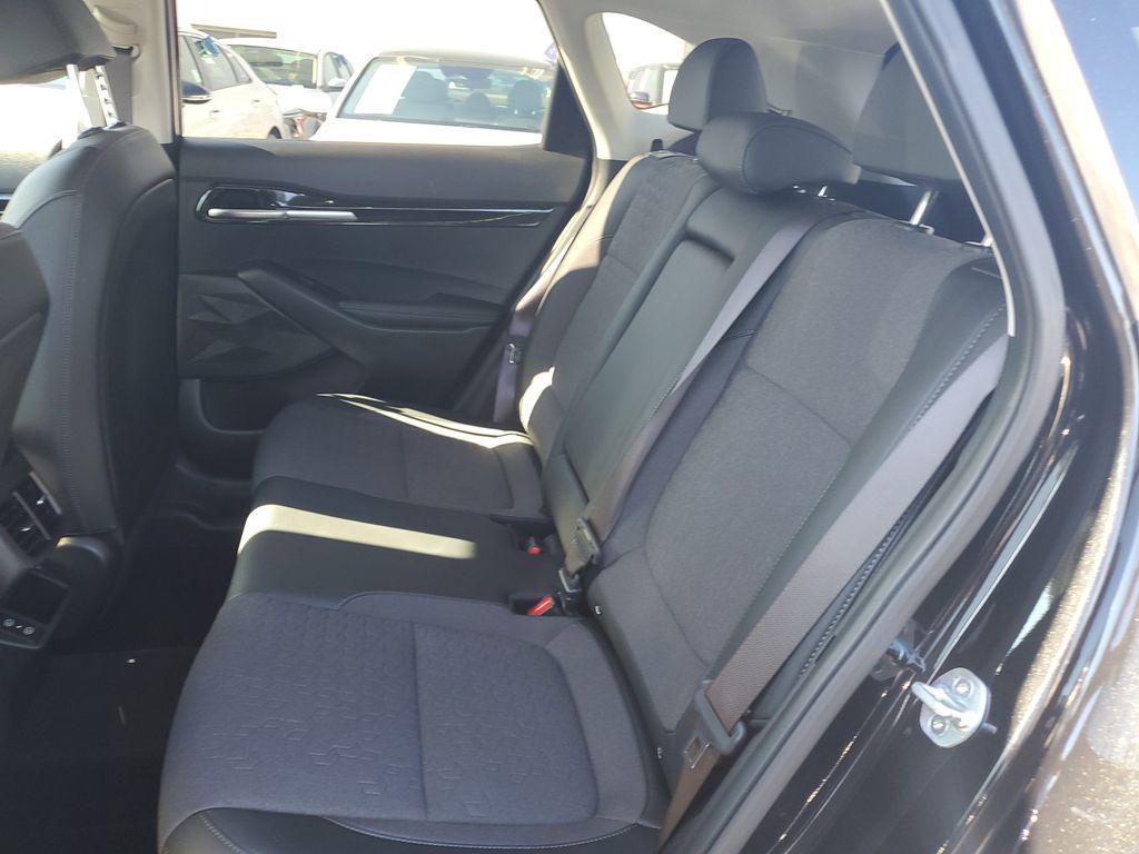 used 2024 Kia Seltos car, priced at $23,392