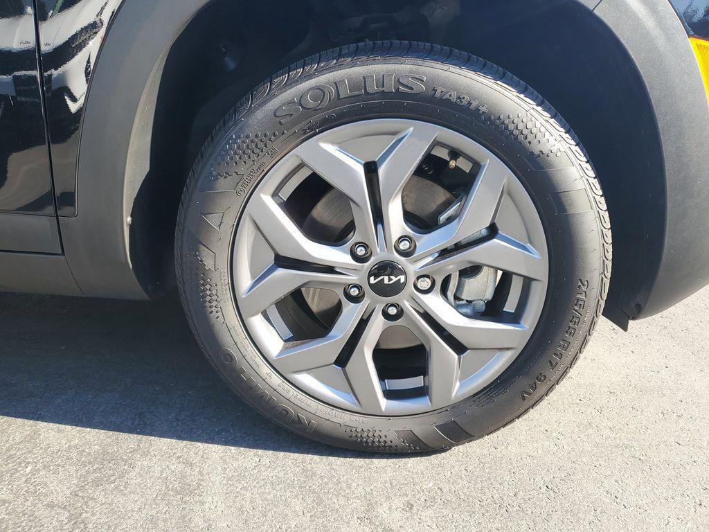 used 2024 Kia Seltos car, priced at $23,392