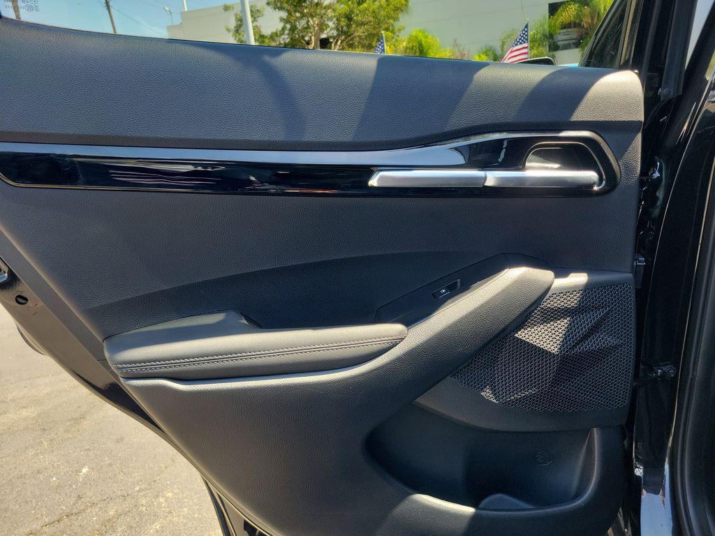 used 2024 Kia Seltos car, priced at $23,392