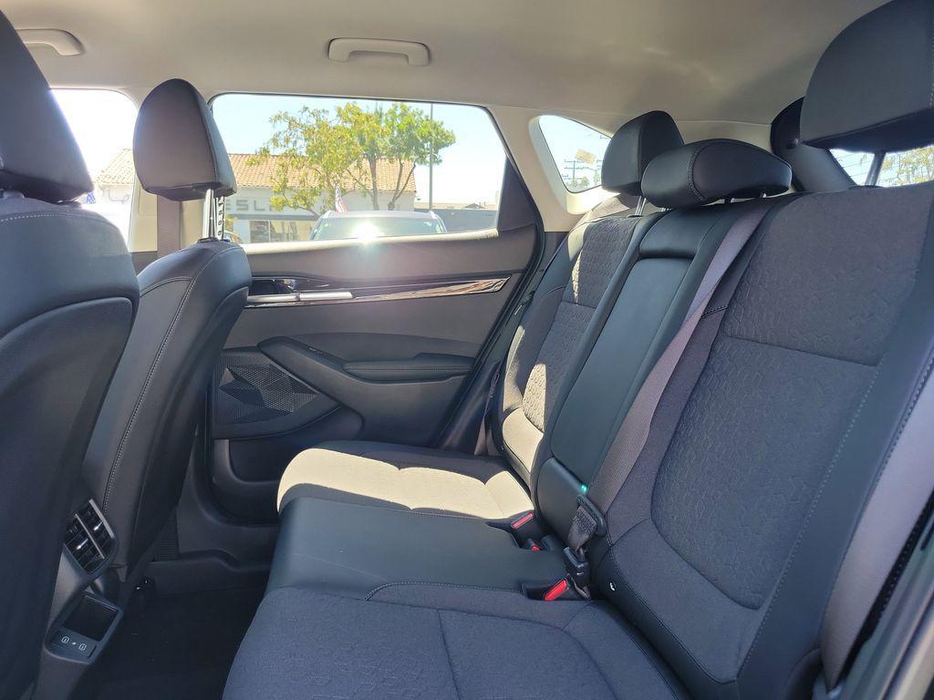 used 2024 Kia Seltos car, priced at $23,392