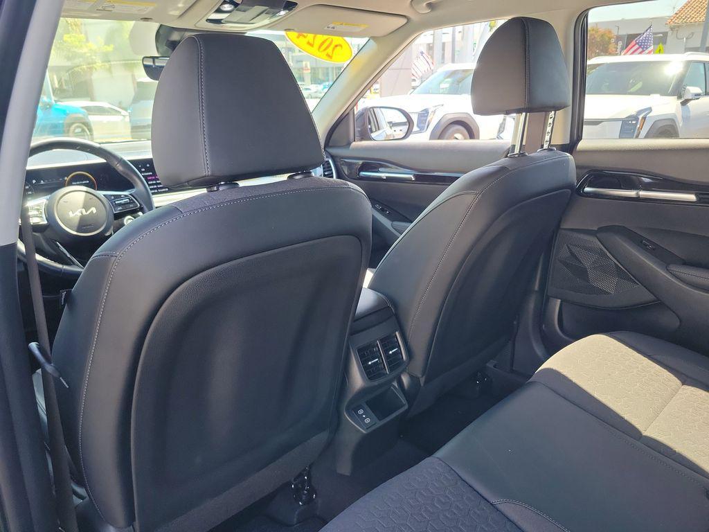 used 2024 Kia Seltos car, priced at $23,392
