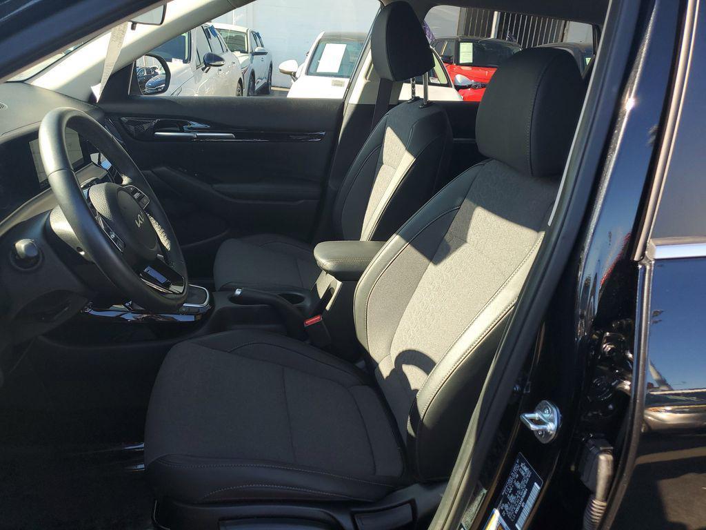 used 2024 Kia Seltos car, priced at $23,392