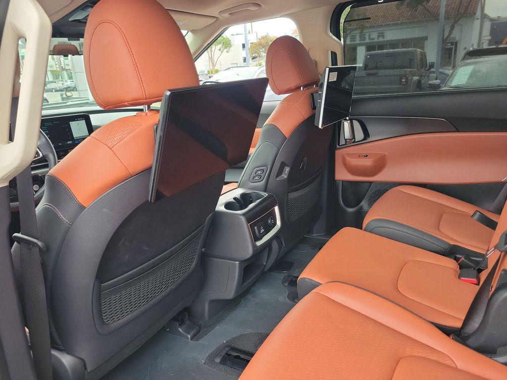 used 2025 Kia Carnival car, priced at $46,741