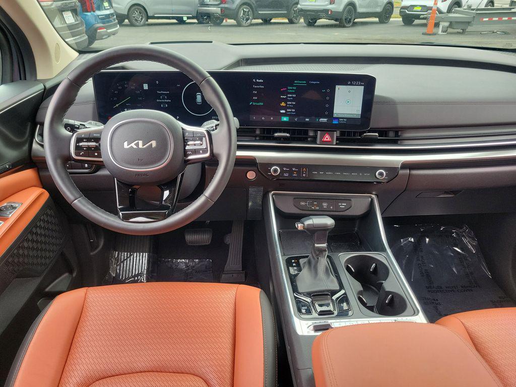 used 2025 Kia Carnival car, priced at $46,741
