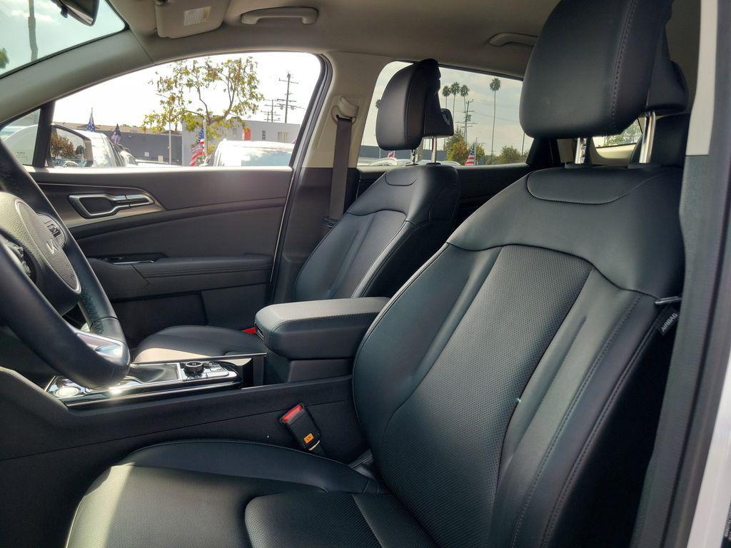 used 2025 Kia Sportage car, priced at $26,949