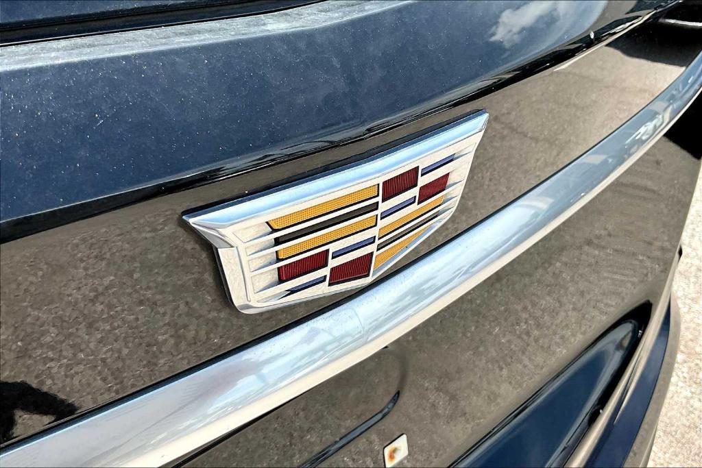 used 2023 Cadillac XT6 car, priced at $37,656