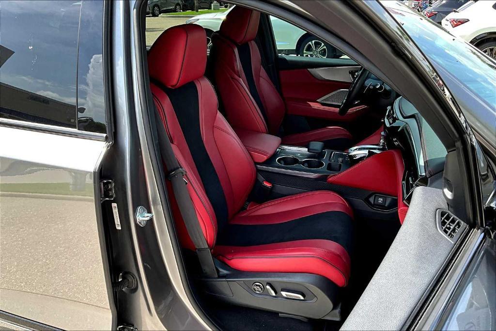 used 2023 Acura MDX car, priced at $42,673