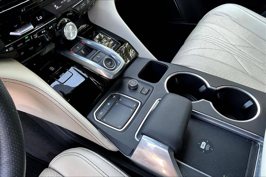 used 2022 Acura MDX car, priced at $47,950