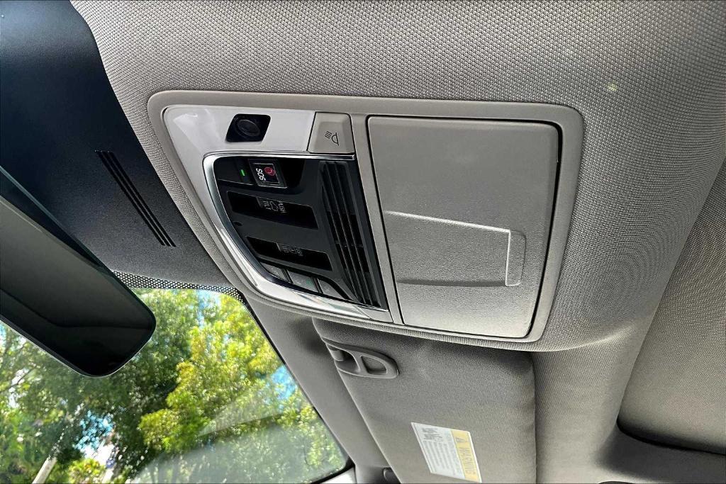 used 2025 Acura MDX car, priced at $52,888