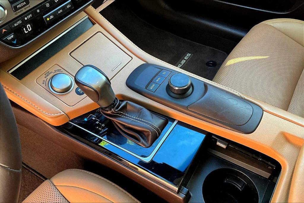 used 2018 Lexus ES 350 car, priced at $20,688