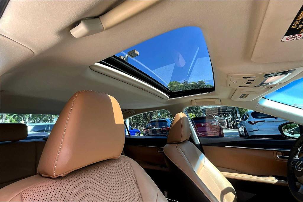 used 2018 Lexus ES 350 car, priced at $20,688