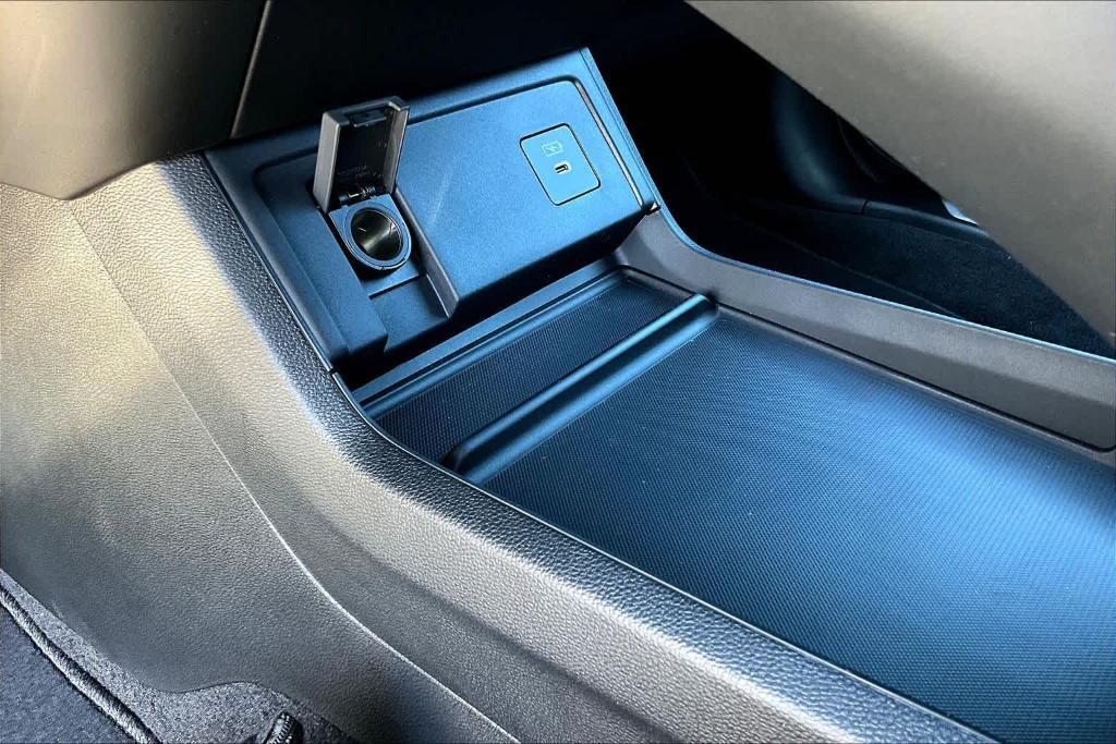 new 2025 Acura RDX car, priced at $52,250