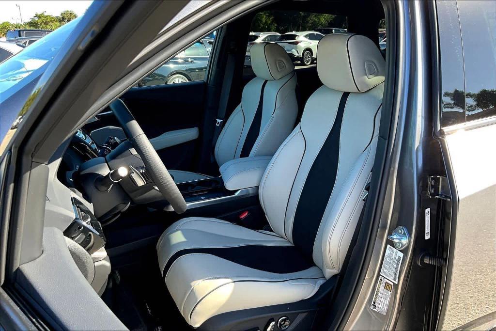 new 2025 Acura RDX car, priced at $52,250