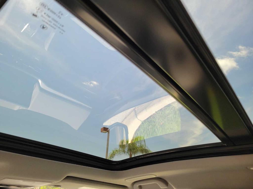 new 2025 Acura MDX car, priced at $60,150