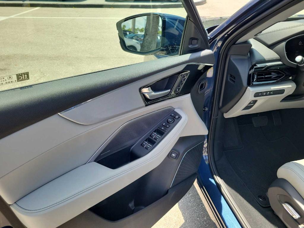 new 2025 Acura MDX car, priced at $60,150