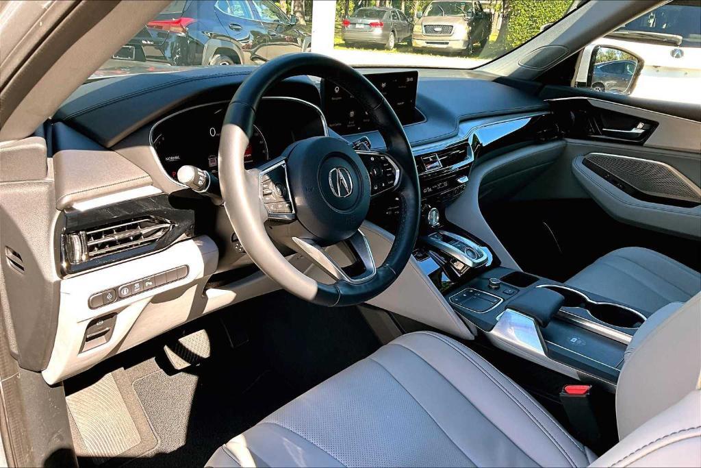 used 2023 Acura MDX car, priced at $38,950