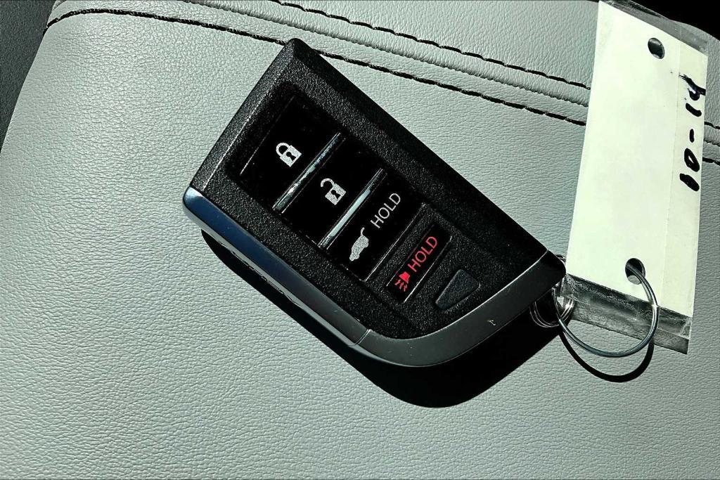 used 2023 Acura MDX car, priced at $38,950