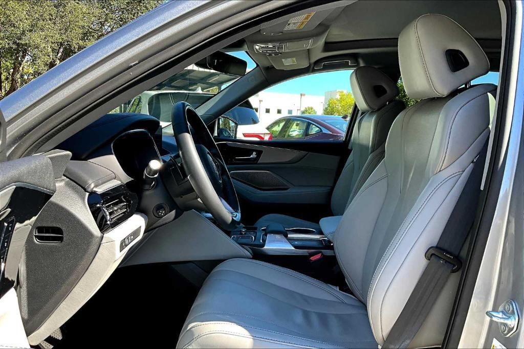 used 2023 Acura MDX car, priced at $38,950