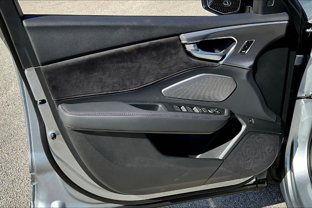 new 2025 Acura RDX car, priced at $55,800