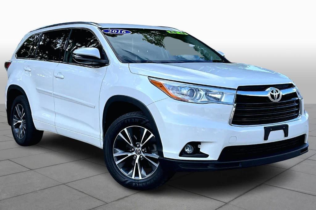 used 2016 Toyota Highlander car, priced at $18,950