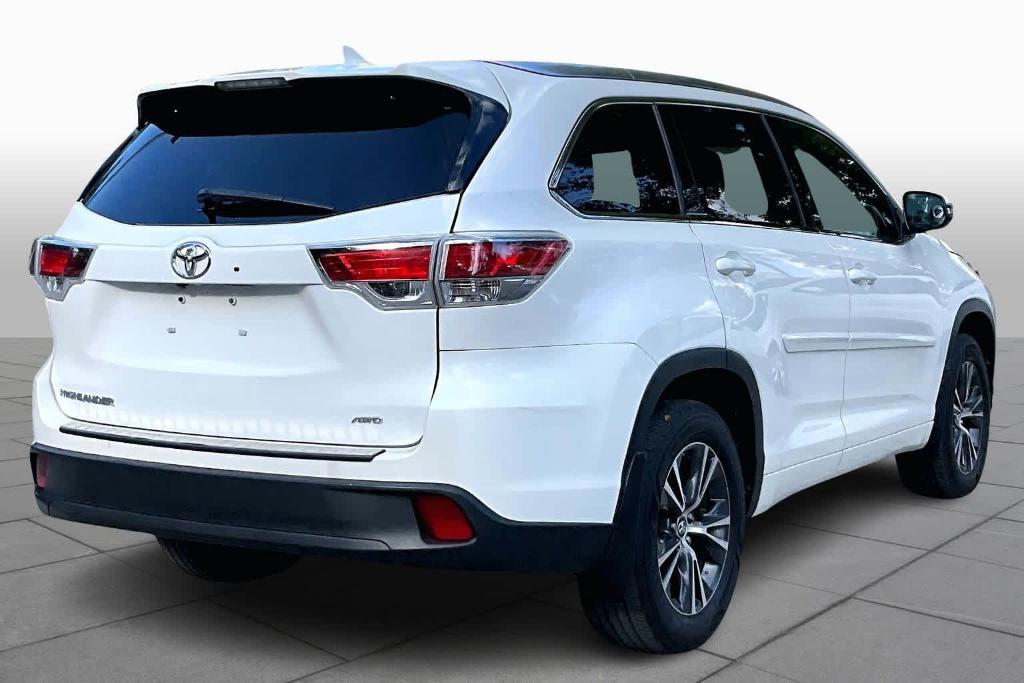 used 2016 Toyota Highlander car, priced at $18,950