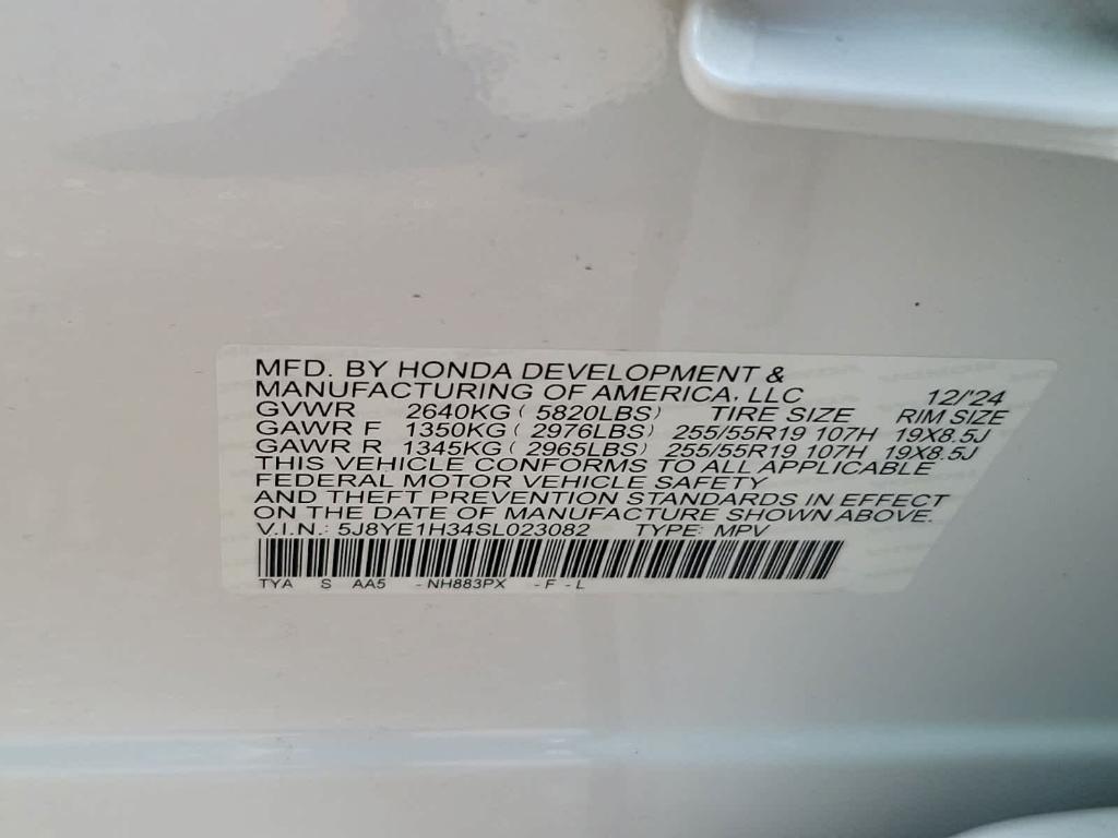 new 2025 Acura MDX car, priced at $55,350