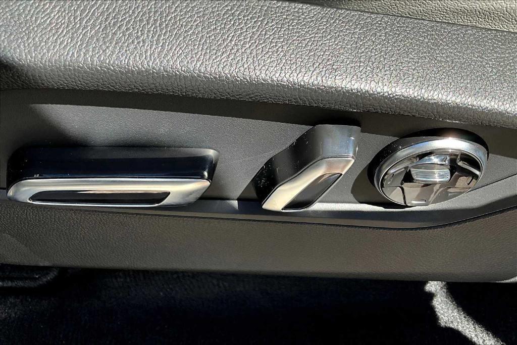 new 2026 Acura MDX car, priced at $69,290