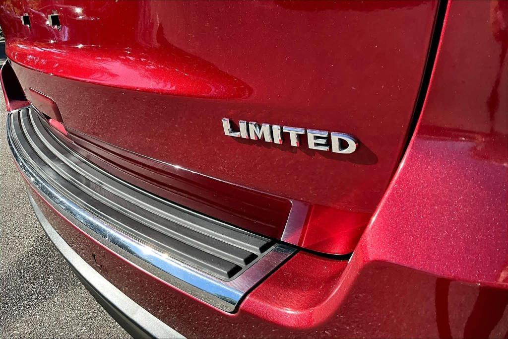 used 2015 Jeep Grand Cherokee car, priced at $12,888