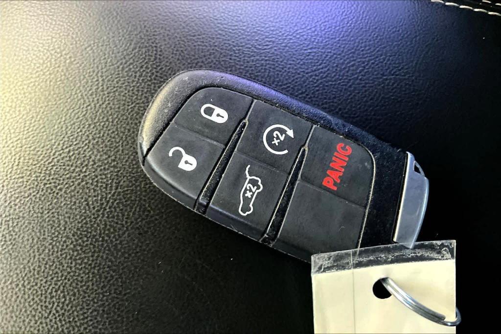 used 2015 Jeep Grand Cherokee car, priced at $12,888