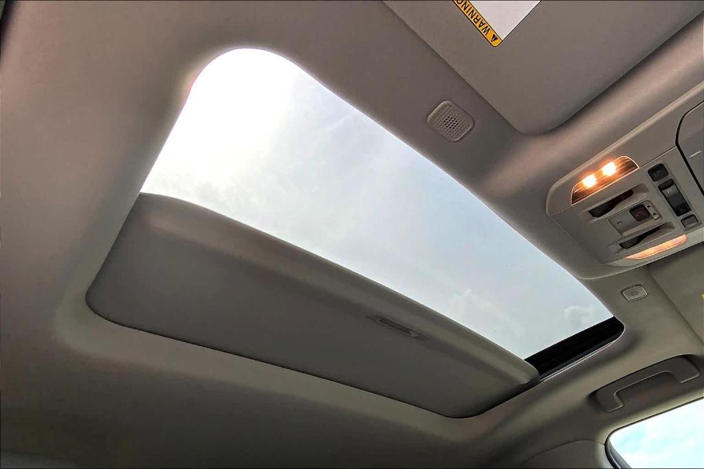 used 2024 Toyota Highlander car, priced at $36,891