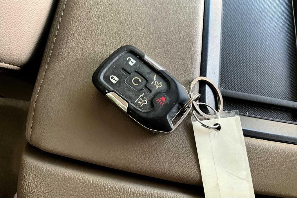 used 2019 GMC Yukon XL car, priced at $25,754
