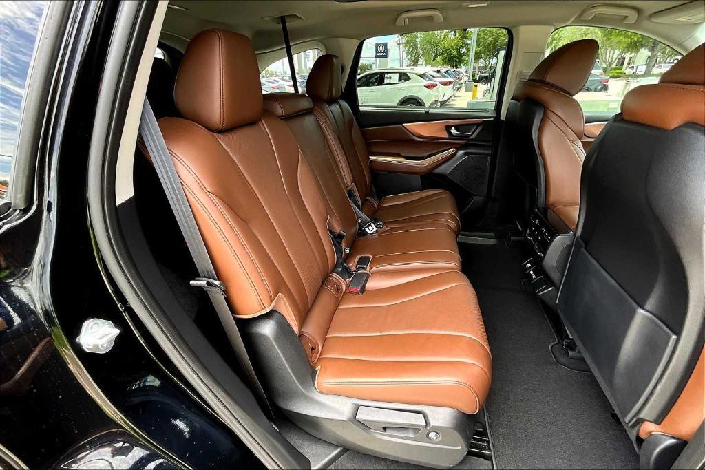 used 2023 Acura MDX car, priced at $43,156