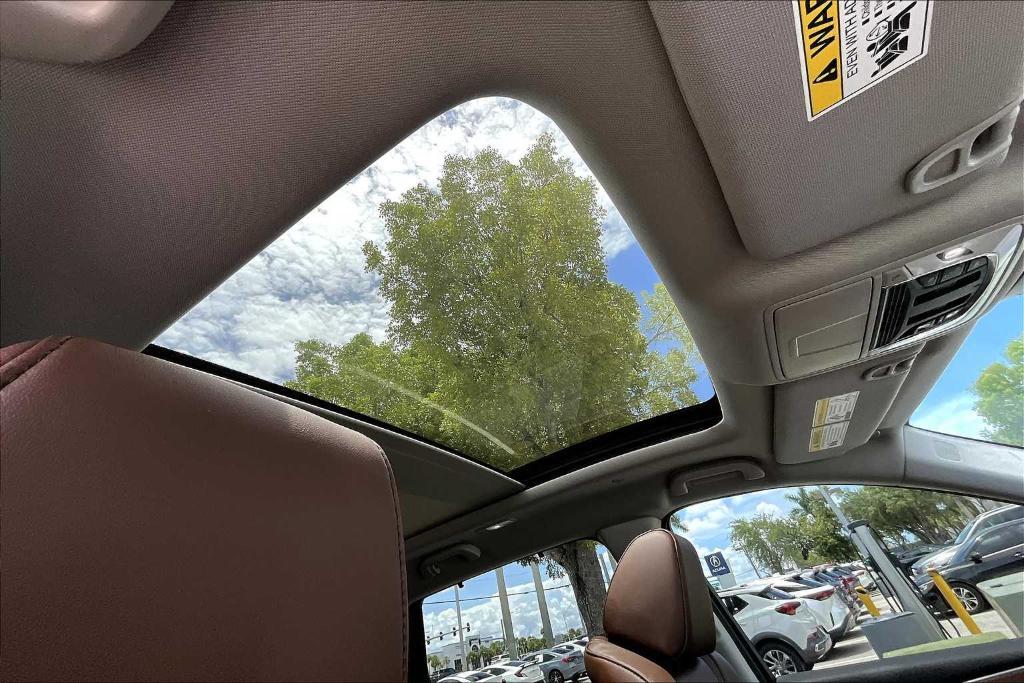 used 2023 Acura MDX car, priced at $43,156