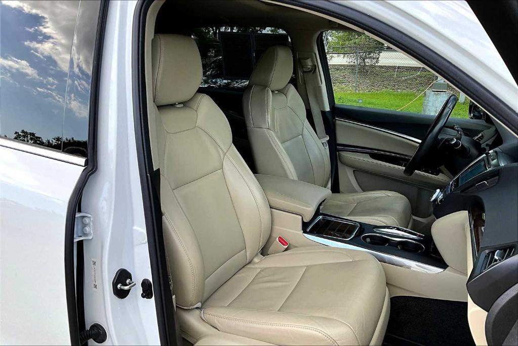 used 2018 Acura MDX car, priced at $22,218