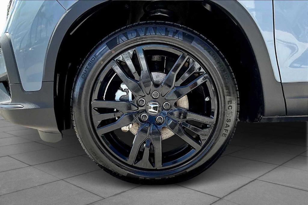 used 2022 Honda Pilot car, priced at $28,533
